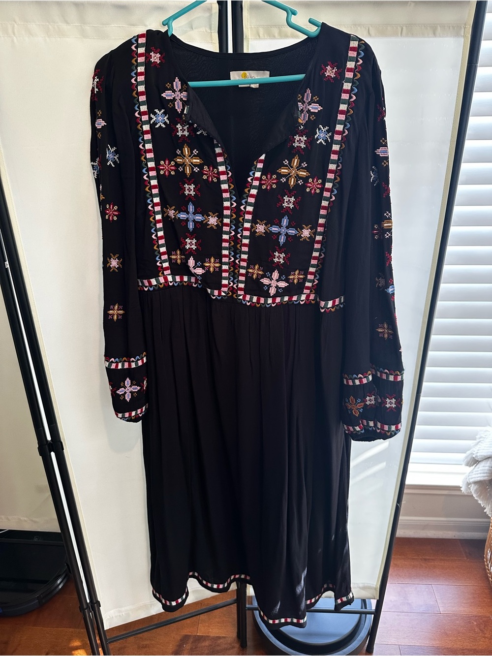 Boden Embroidered Black Long-Sleeve Dress